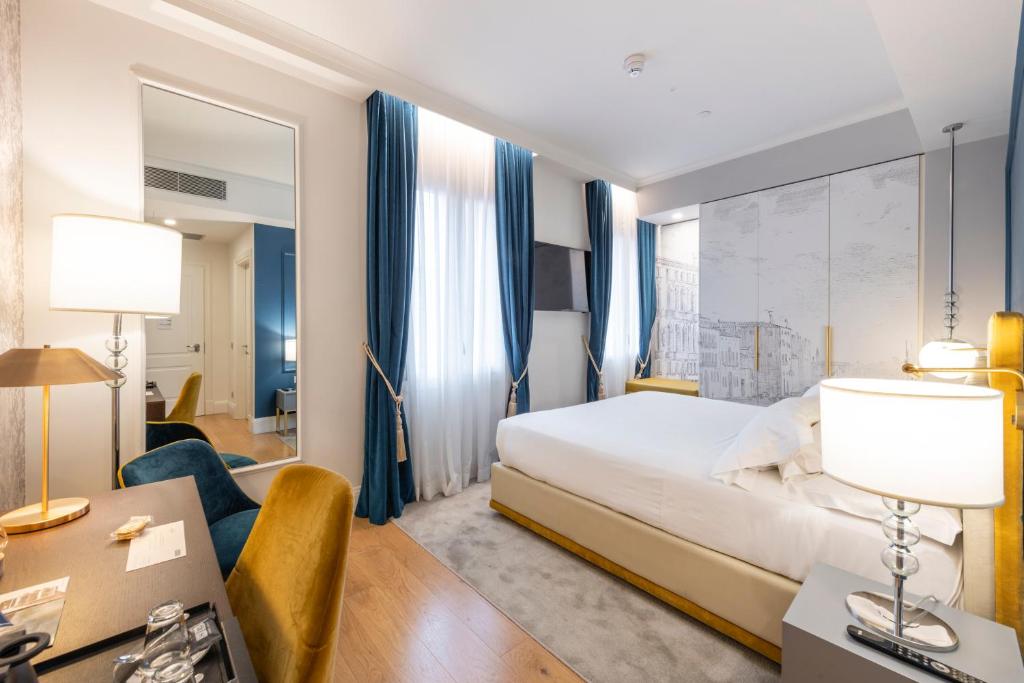 Camera Superior Matrimoniale/Doppia con Letti Singoli con Vista Città - H10 Palazzo Canova - Foto 3