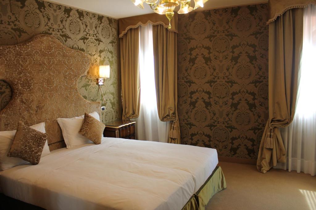 Camera Superior Matrimoniale/Doppia con Letti Singoli - Hotel Casanova - Foto 3