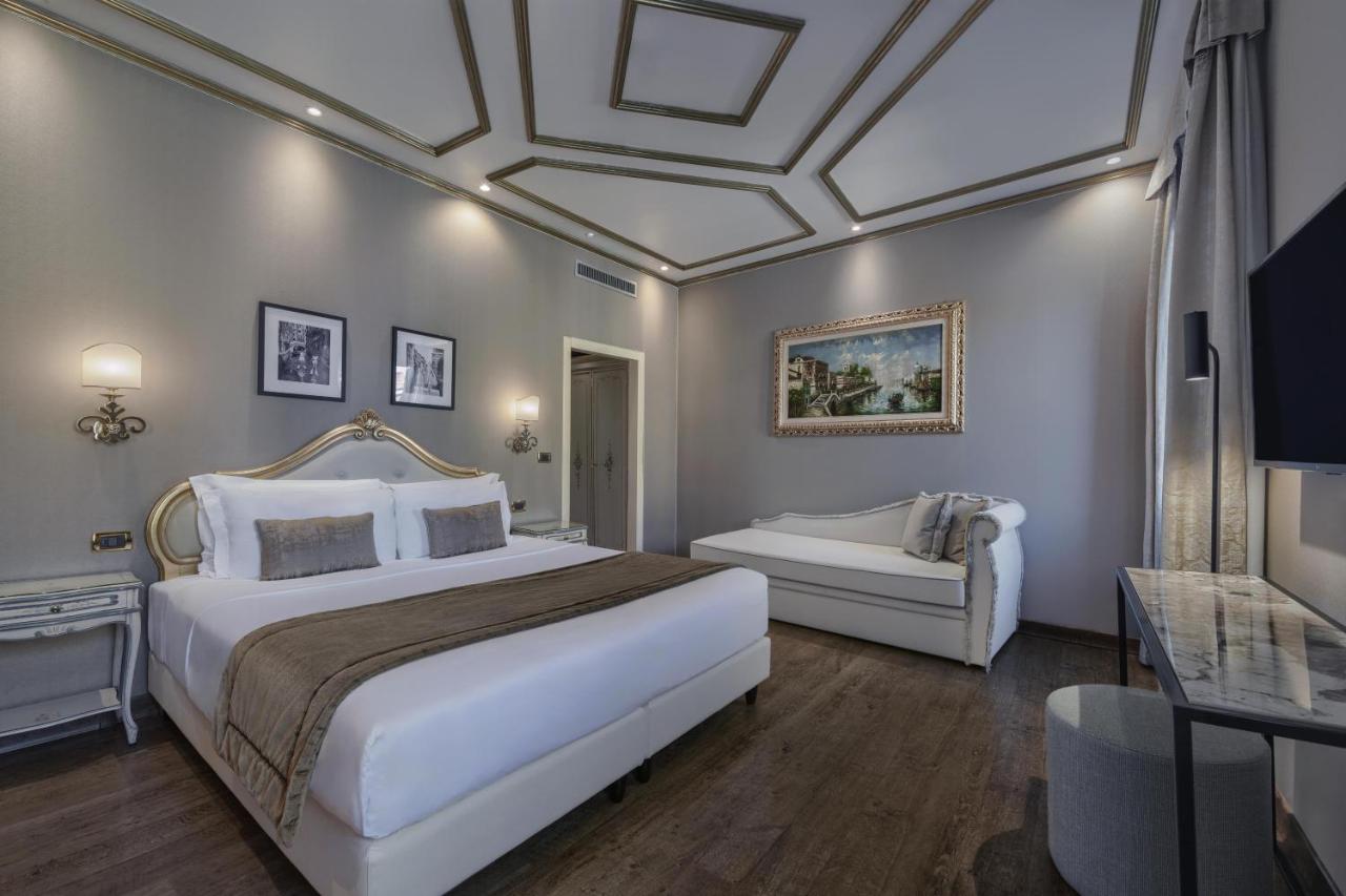 Camera superior o suite del Hotel Olimpia Venice, BW Signature Collection 3sup, hotel 5 stelle nel sestiere di Santa Croce, Venezia, Italia