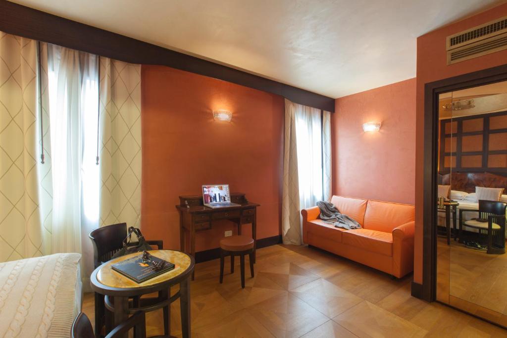 Camera Tripla Classic - Hotel Saturnia & International - Foto 2